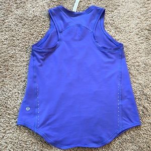 Lululemon run and train tank top size 2 like new without tags purple